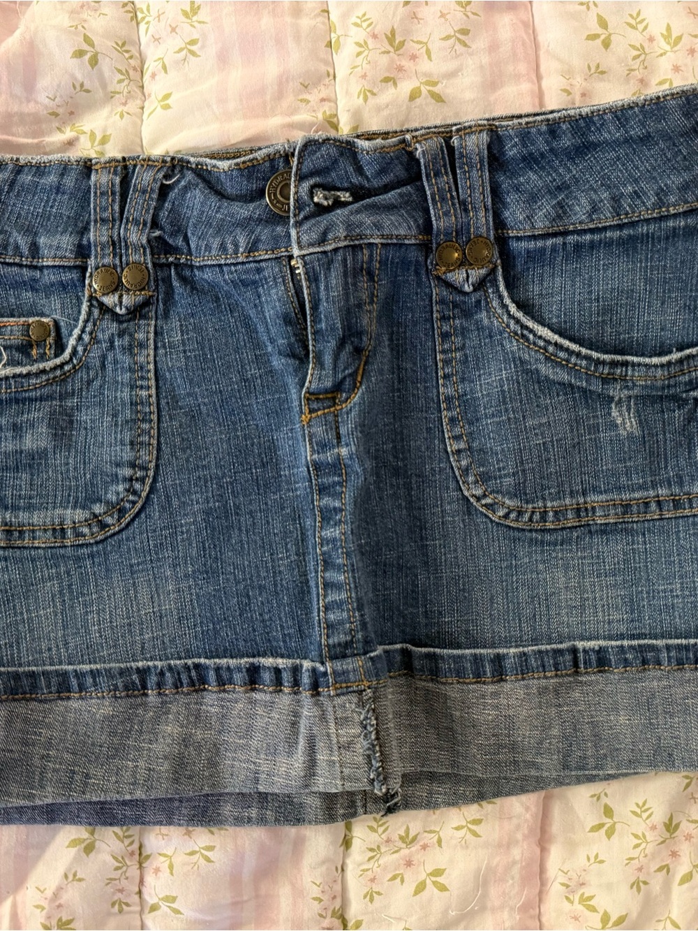 Vintage Hydraulic Micro Skirt Size 1/2 with Sequins